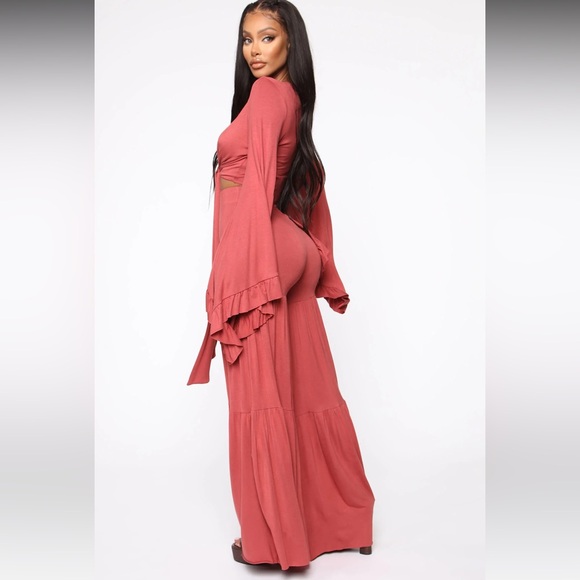 Ruffle Set - Picture 4 of 4